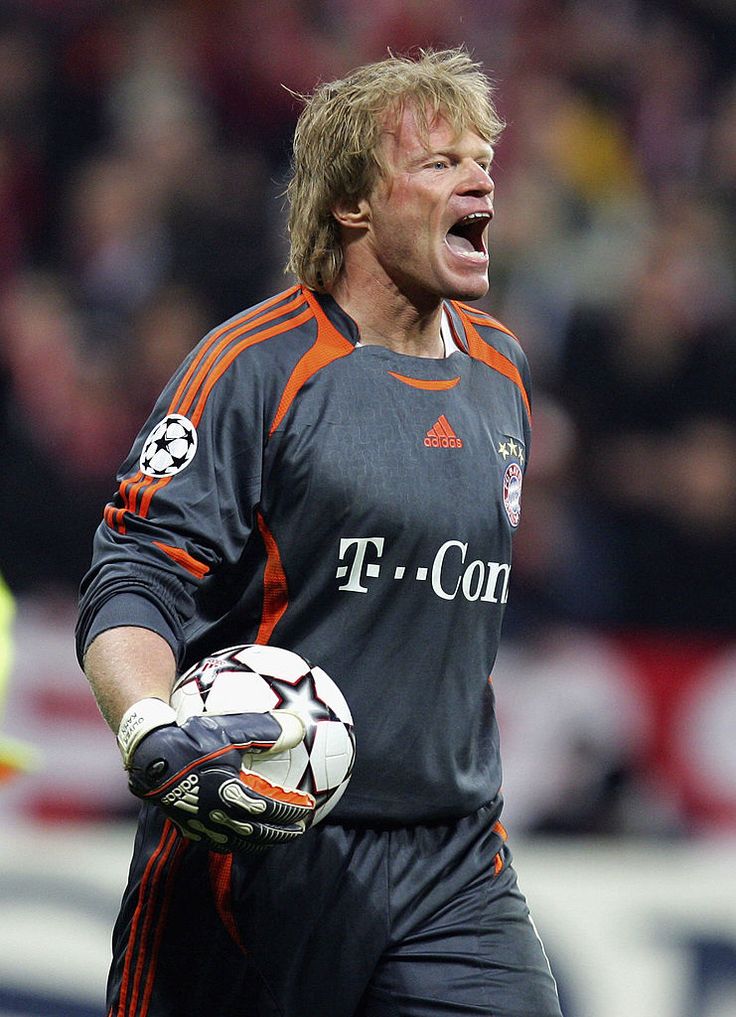 Oliver Kahn kiper legendaris
