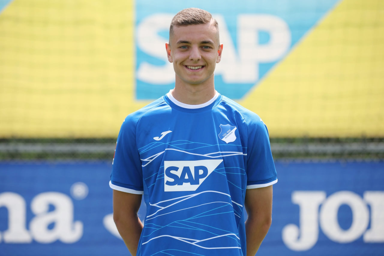 Fisnik Asllani Perpanjang Kontrak di Hoffenheim