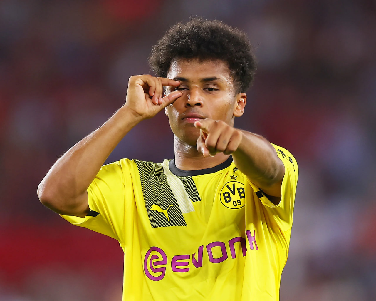 Dortmund Negosiasi Kontrak