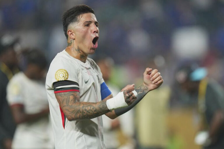 Enzo Fernandez Tinggalkan