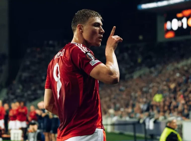 Manchester United Peminjamkan Rasmus Højlund ke Napoli