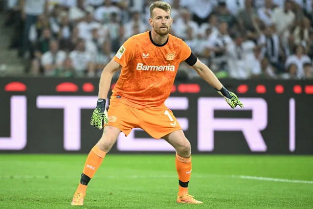 Lukas Hradecky Segera