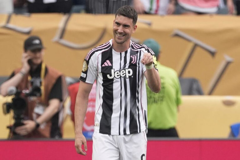 Juventus Terdesak Jual Vlahovic