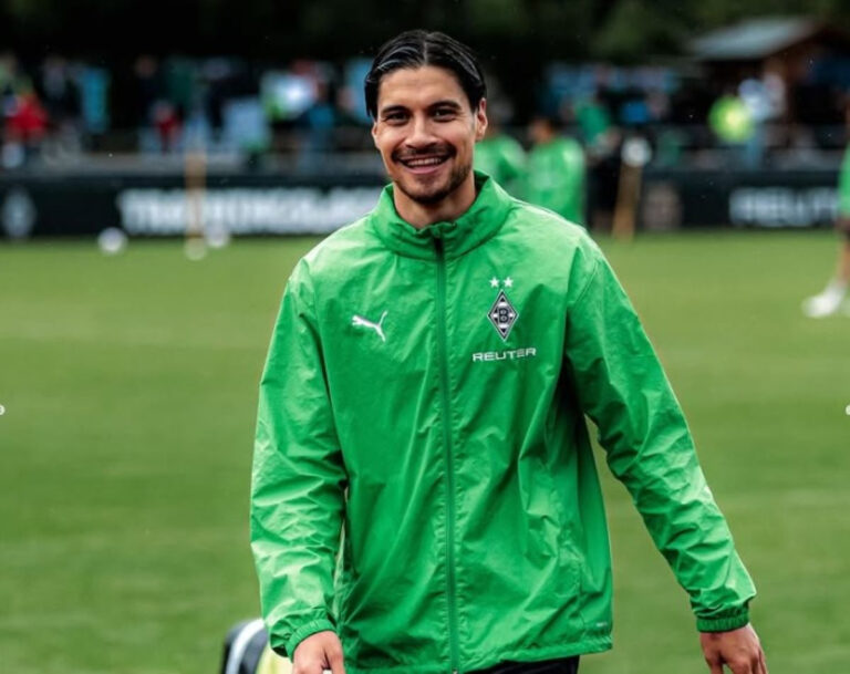 Kevin Diks Kaget dengan Aktivitas di Borussia Monchengladbach