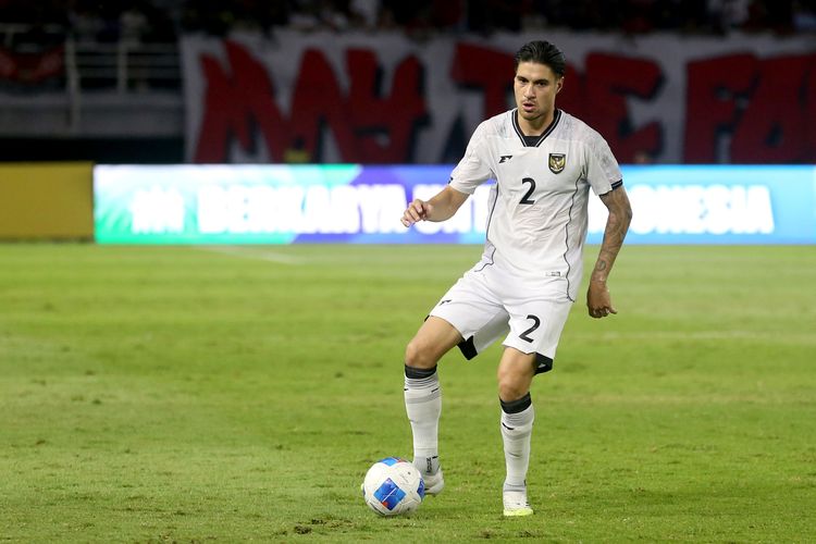 Rapor Kevin Diks Hadapi Leverkusen: Rating 'Jeruk' dan Catat Satu Kartu Kuning