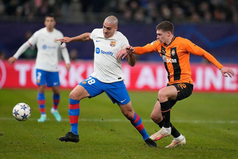 Kontrak Oriol Romeu