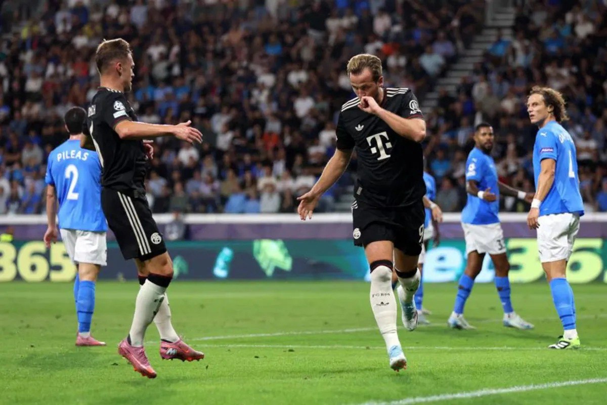 Bayern tak tersentuh, Dortmund turun ke posisi empat