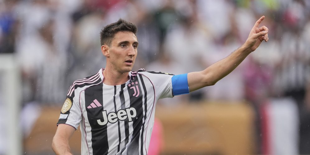 Pemain Italia di Inggris: Cerita Calafiori Bersinar, Chiesa Gigit Jari di Bench