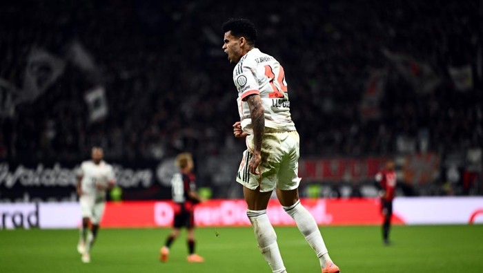 Eintracht Frankfurt vs Bayern: Luis Diaz Brace, Die Roten Menang 3-0
