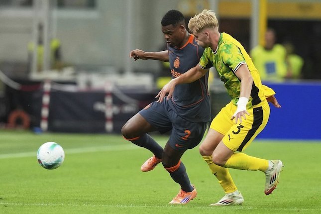 hasil tes Denzel Dumfries