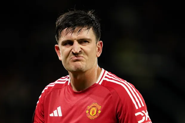 Maguire Kemungkinan Pergi, MU Siapkan Bek Pengganti Hebat