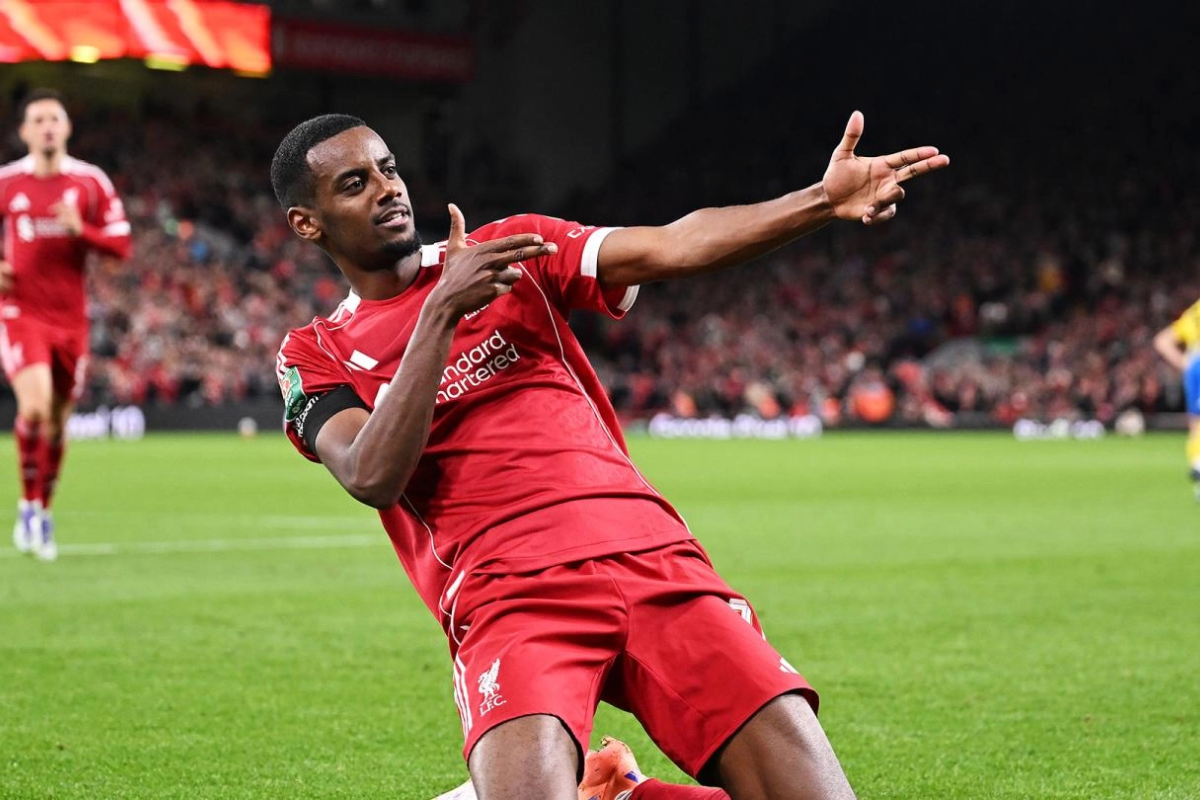 Alexander Isak Kembali Latihan Liverpool