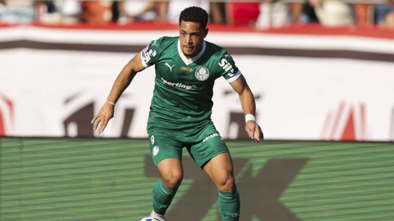 Vitor Roque Incaran Klub Inggris di Bursa Transfer