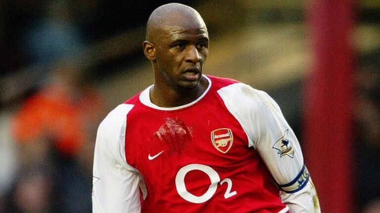 Patrick Vieira Pemimpin Invincibles Arsenal