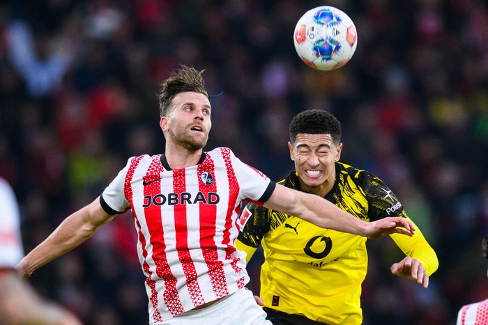 Freiburg Vs Dortmund Selesai 1-1, Bellingham Dikartu Merah