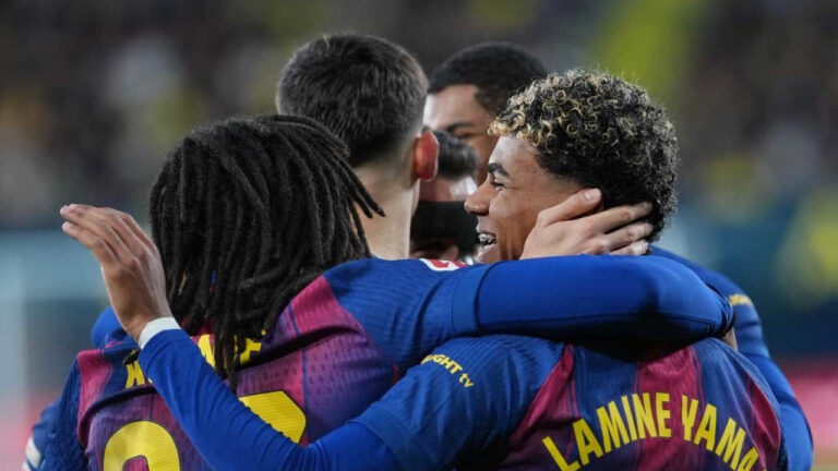 Liverpool Membidik Bek Serbabisa