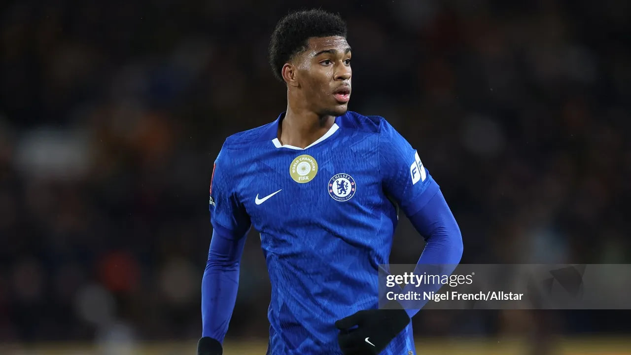 Bayern Munich Pantau Josh Acheampong, Chelsea Hadapi Dilema